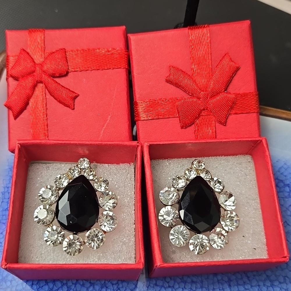 Elegant Black and Silver Rhinestone Teardrop Earrings